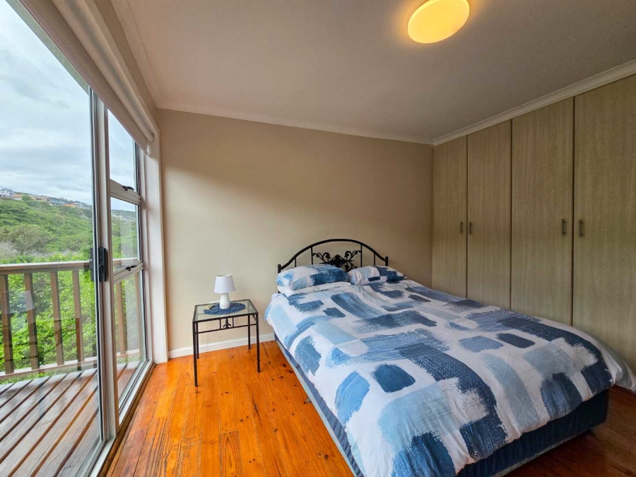 6 Bedroom Property for Sale in Nature On Sea Western Cape
